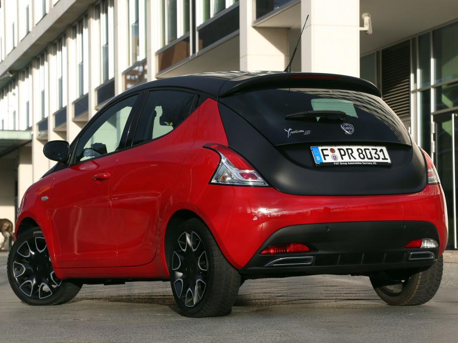  Lancia Ypsilon S by MomoDesign 2013 года  (фото 30 из 37)